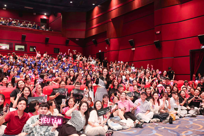 Mỹ Tâm sở hữu lượng khán giả lớn yêu quý. Ảnh: FBNV