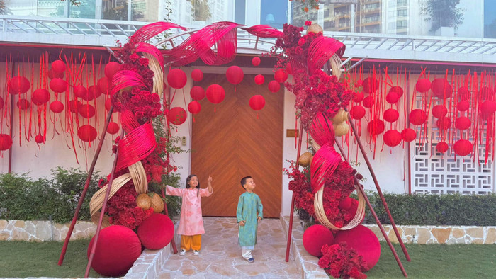 Trước đó Hồ Ngọc Hà đã cất công chuẩn bị một diện mạo mới cho căn biệt thự sang chảnh. Ảnh: FBNV