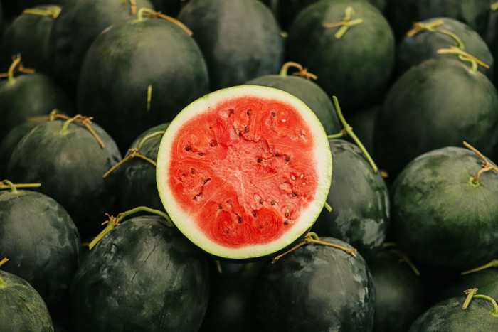 Quả dưa hấu đỏ au, ngon ngọt. 