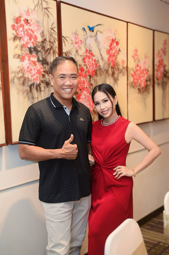 Người đàn ông luôn đồng hành cùng ca sĩ Cẩm Ly trong mọi show diễn là ai? Ảnh 1