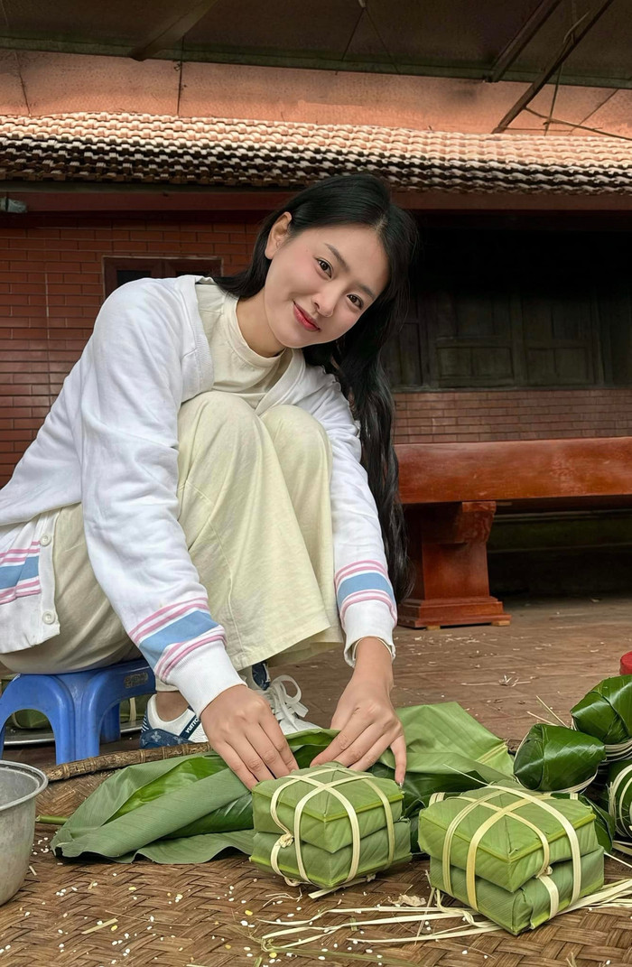 Hình ảnh đời thường xinh đẹp của Khánh Linh