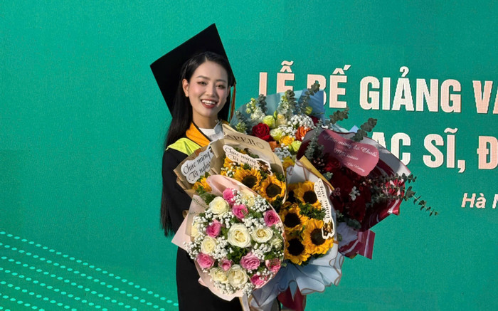 Á hậu Bùi Khánh Linh tốt nghiệp Đại học loại giỏi Ảnh 2