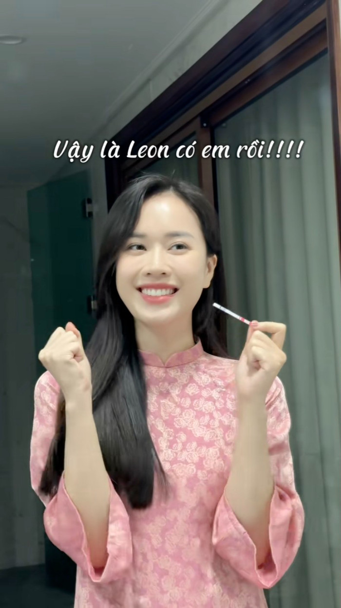 Showbiz 24h: MC Ngô Mai Phương xúc động khi biết tin bản thân mang bầu lần hai. Ảnh: FBNV