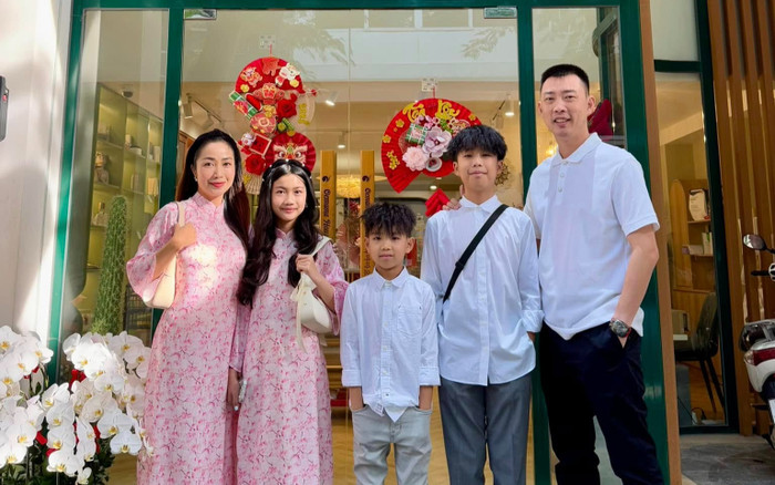 Sao Việt xúng xính váy áo ngày đầu năm mới Ảnh 2