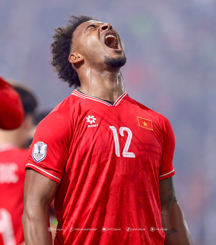 Năm 2024 đã đánh dấu cột mốc đáng nhớ trong sự nghiệp của Nguyễn Xuân Son. Ảnh: VFF