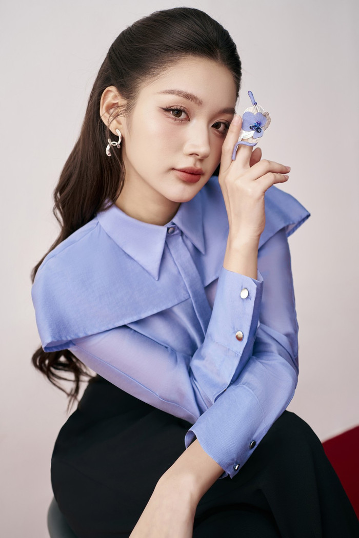 Với sự kết hợp hoàn hảo giữa sang trọng, năng động và dễ dàng phối hợp, hàng loạt gợi ý này chính là lựa chọn lý tưởng cho những ai muốn khẳng định phong cách và bắt kịp xu hướng.