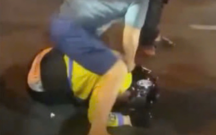 Tài xế công nghệ bị đánh đêm giao thừa 'ôm đầu' chịu trận: 'Vì nghĩ đến vợ con ở nhà' Ảnh 2