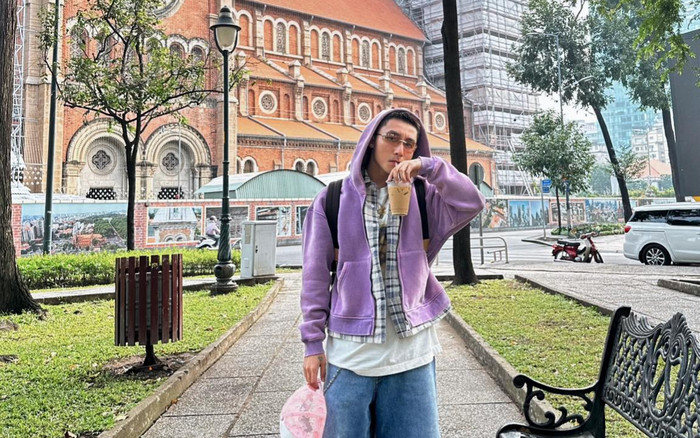 Sơn Tùng đăng ảnh đi uống cà phê bệt, 'trách yêu' fan: 'Hẹn hò cho cố vào rồi để tôi một mình' Ảnh 2