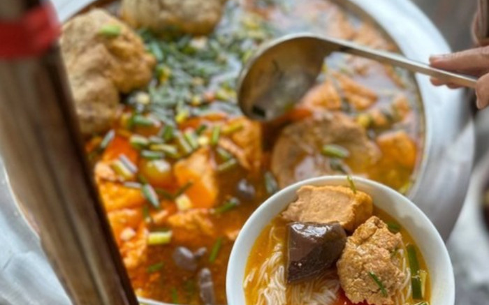 Food tour mới lạ dọc tuyến metro số 1 TPHCM, bạn đã thử chưa? Ảnh 2