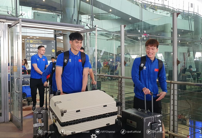 Tuyển Việt Nam đã có mặt ở Thái Lan. Ảnh: VFF