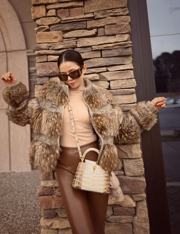 Lệ Quyên đã chi hơn 630 triệu đồng cho mẫu túi da cá sấu sông Nile quý hiếm của Louis Vuitton.