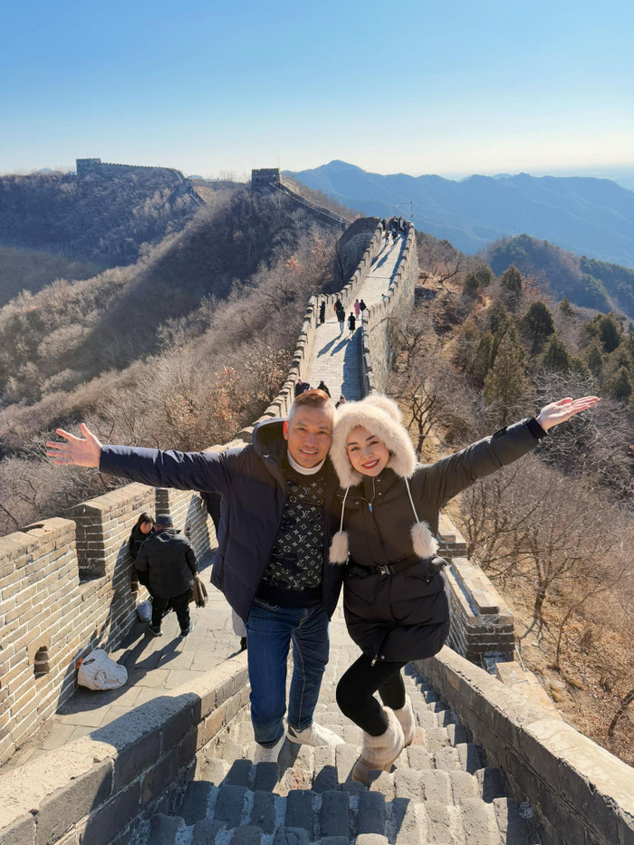 Jennifer Phạm và ông xã đi du lịch nhiều nơi. Ảnh: FBNV