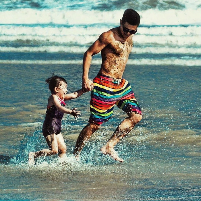 Quang Sự khoe ảnh con gái ngày đầu năm mới, xuất sắc thế nào mà được gọi là hoa hậu tương lai? Ảnh 2