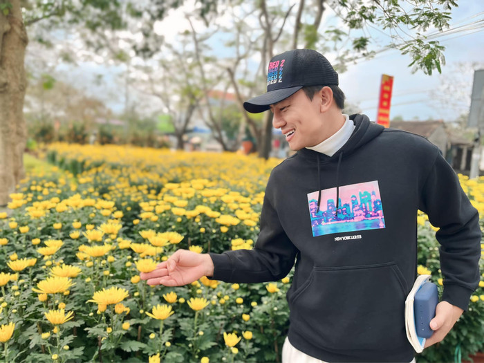 Nam diễn viên được nhiều đồng nghiệp và khán giả chúc phúc khi khoe tin vui. (Ảnh FBNV)