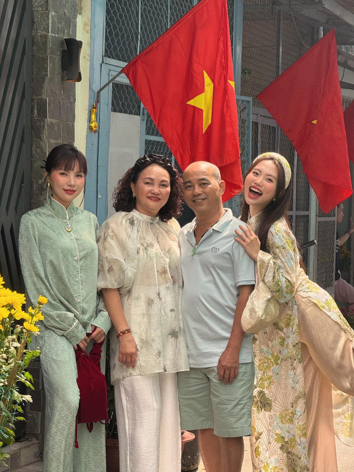 Phương Mỹ Chi dành trọn thời gian cho gia đình trong dịp Tết Nguyên Đán năm nay. 