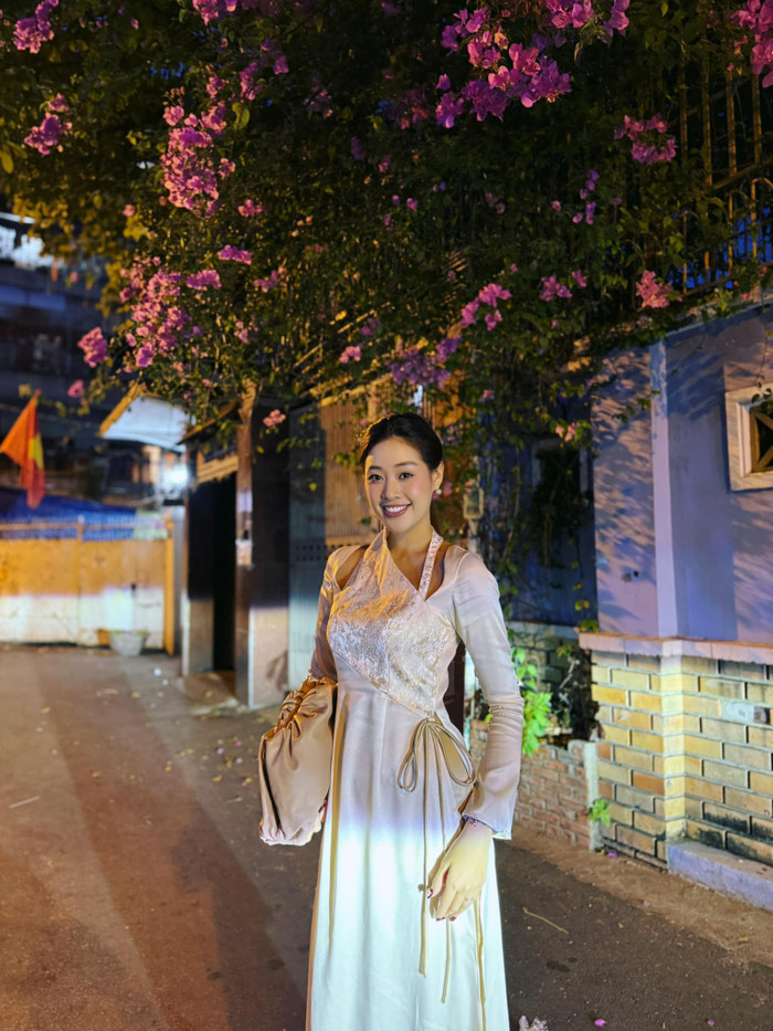 Hoa hậu Khánh Vân hạnh phúc vì được con trai riêng của chồng làm điều này Ảnh 2