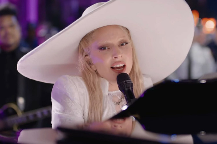 Tin vui cho Lady Gaga sau màn trình diễn tại Super Bowl 2025 Ảnh 1