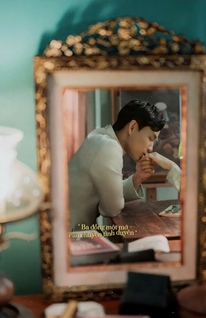 Vũ Văn Thanh khoe khoảnh khắc hôn tay vị hôn thê đầy ngọt ngào.