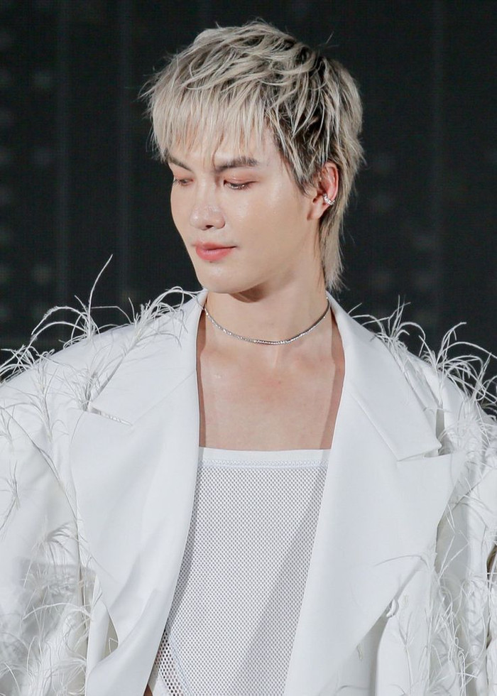 Tong Thanayut Thakoonauttaya là người mẫu kiêm diễn viên nổi tiếng của làng giải trí Thái Lan. 