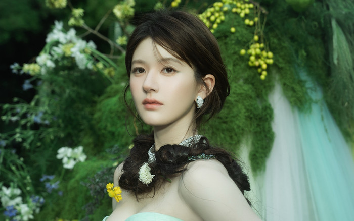 Nhìn Triệu Lộ Tư mới thấy Triệu Lệ Dĩnh, Lưu Diệc Phi mạnh mẽ thế nào Ảnh 2