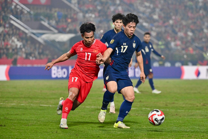 Tuyển Việt Nam có đủ tự tin đánh bại Thái Lan vào ngày mai. Ảnh: FAT