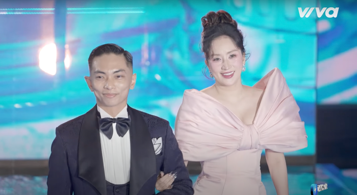 Khánh Thi bừng sáng tựa Hoa hậu trong mỗi lần xuất hiện tại Bước Nhảy Hoàn Vũ.