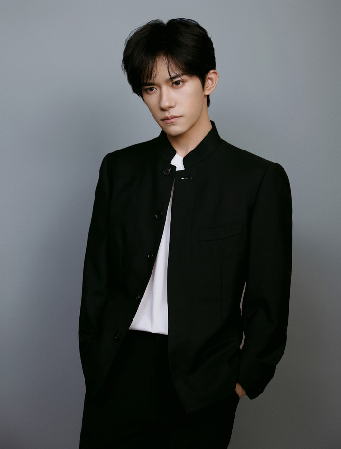 Dịch Dương Thiên Tỉ