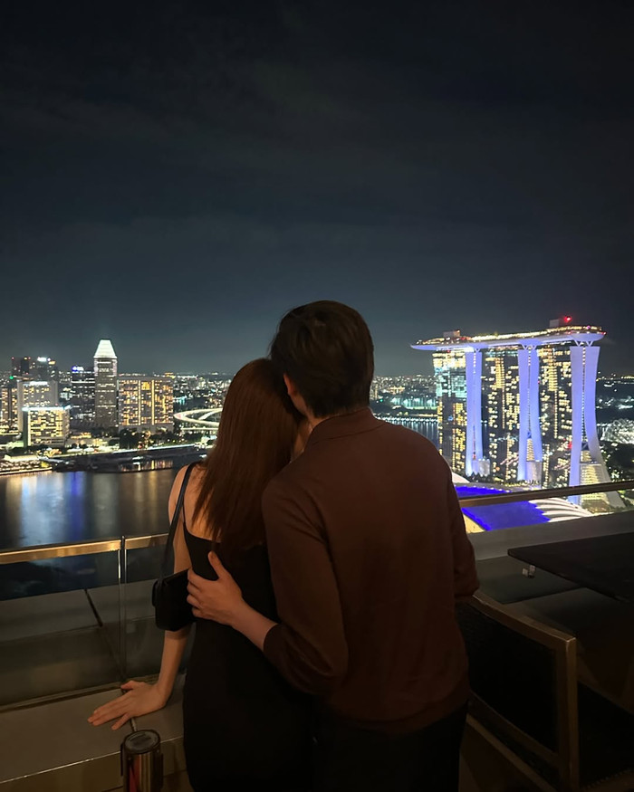 Lần gần đây nhất Mathis được cho chủ động đăng ảnh chụp chung với Thiều Bảo Trâm là từ tháng 6 năm ngoái. Ảnh: ISNV