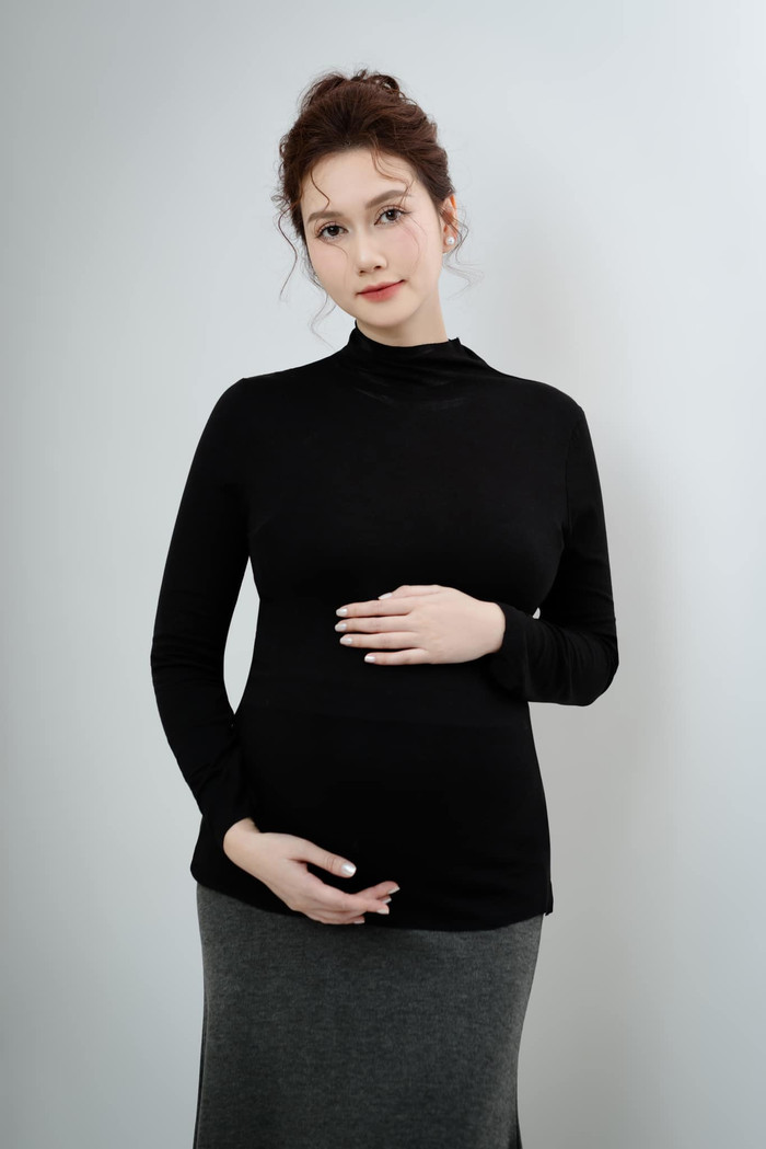 Mẹ bầu Hương Giang ngày càng nhuận sắc. Ảnh: FBNV