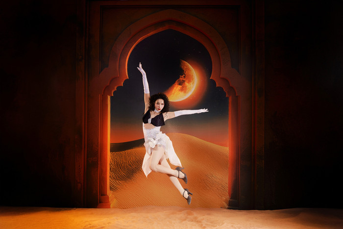 Phạm Lịch tạo dáng đầy ấn tượng trong bộ ảnh do ê-kíp chương trình Bước Nhảy Hoàn Vũ thực hiện. Ảnh: BTC