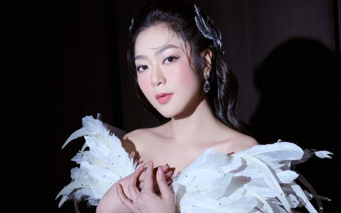 Hà Thanh Xuân diện váy xuyên thấu khoe nhan sắc không tuổi Ảnh 2