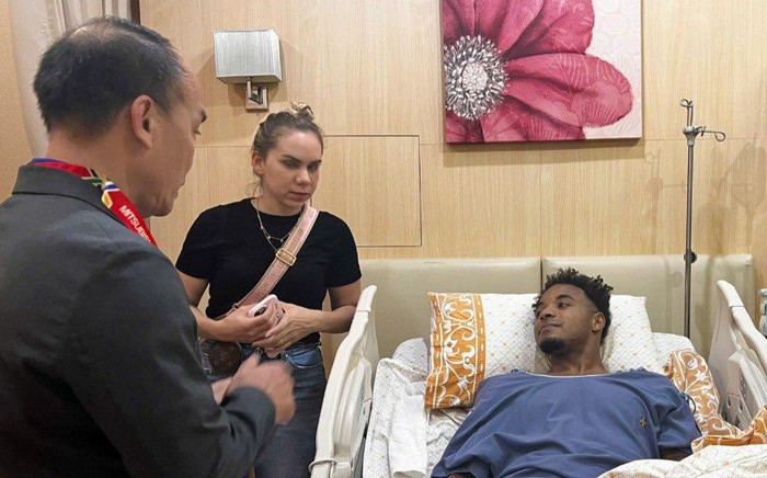 Thấy chồng gặp nạn, bà xã Nguyễn Xuân Son gấp rút có hành động cực đáng trân trọng Ảnh 2