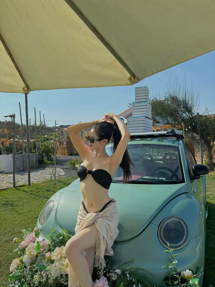 Ý Nhi - bạn gái tin đồn Xemesis sở hữu vóc dáng nóng bỏng, gợi cảm. (Ảnh: FBNV)