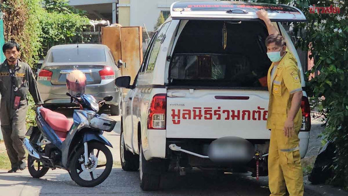 Người giúp việc lên phòng dọn dẹp, bàng hoàng trước cảnh tượng của con trai chủ nhà Ảnh 1