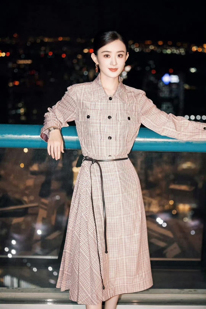 Triệu Lệ Dĩnh chứng minh địa vị khi vượt qua nhiều drama để giành được sự chú ý từ các nền tảng mạng xã hội. 