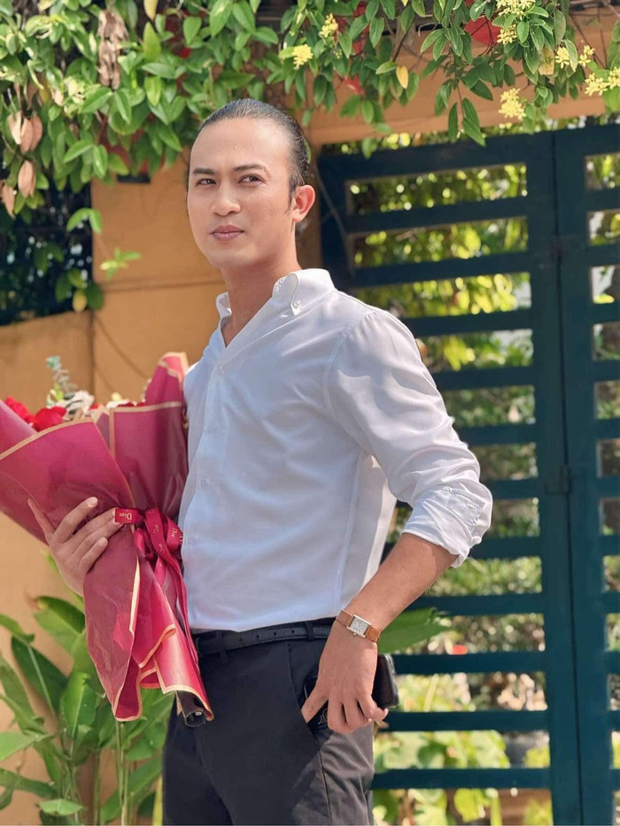 Còn Doãn Quốc Đam chiếm trọn trái tim khán giả khi góp mặt trong Độc Đạo.