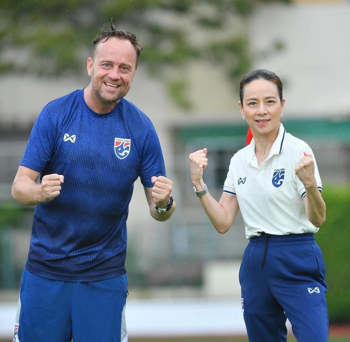 Madam Pang đã vội vàng khi sa thải HLV Polking. Ảnh: FAT