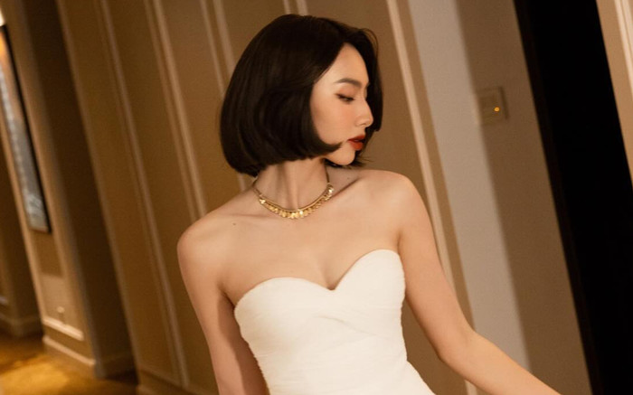 Hoa hậu Thùy Tiên o ép 'gò bồng đảo', mới lạ với mái tóc ngắn cũn Ảnh 2