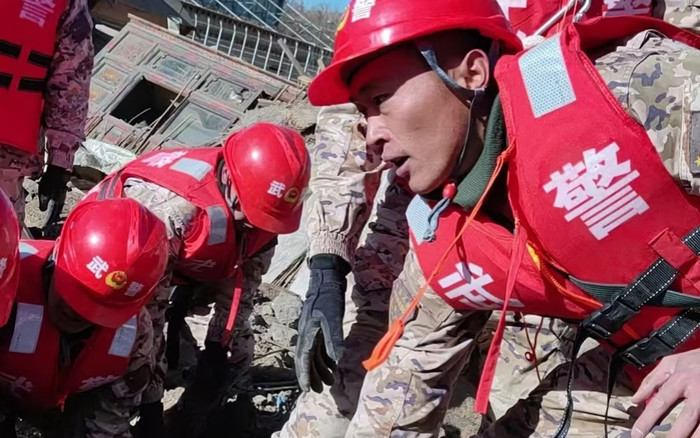 95 người chết, hơn 100 người bị thương sau trận động đất ở Trung Quốc Ảnh 2