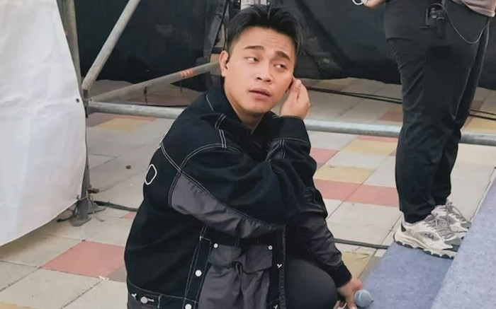 Nam ca sĩ bị tố tông xe chết người bỏ trốn, sau đó đi diễn như không có gì Ảnh 2