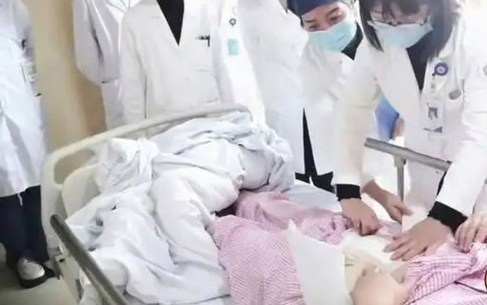 Người phụ nữ 'vô sinh' bỗng phát hiện có thai hơn 8 tháng, sinh con 4 tiếng sau đó Ảnh 2