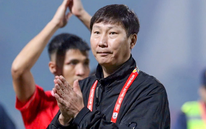 HLV Kim Sang Sik trải lòng về sự hỗ trợ của HLV Park Hang Seo Ảnh 2