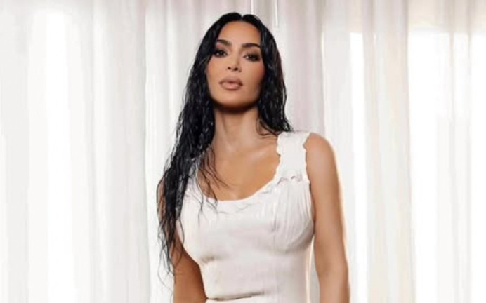 Tạo chuẩn mực sắc đẹp, cớ sao Kim Kardashian vẫn gây tranh cãi? Ảnh 2