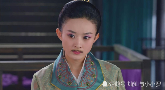 Tạo hình bị chê cười của Triệu Lệ Dĩnh.