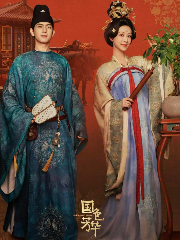 Quốc sắc phương hoa với sự tham gia của Dương Tử, Lý Hiện đang làm mưa làm gió khắp các bảng xếp hạng phim Hoa ngữ. 