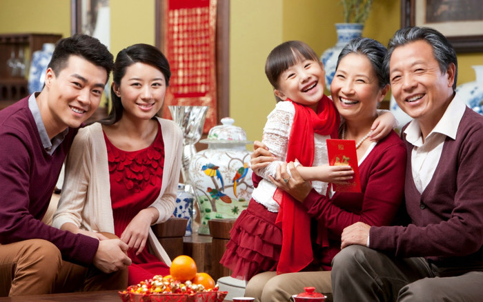 Với 5 triệu đồng, gia đình 5 người ở Hà Nội vẫn sắm Tết chẳng thiếu thứ gì Ảnh 2