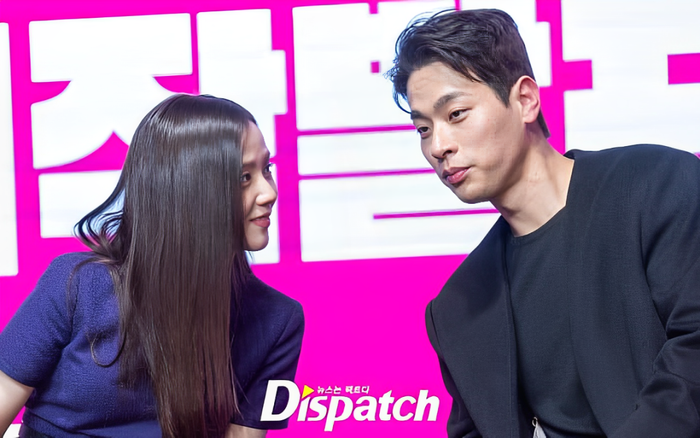 Nam diễn viên thấy tiếc vì không có nhiều cảnh lãng mạn với Jisoo - Dispatch.