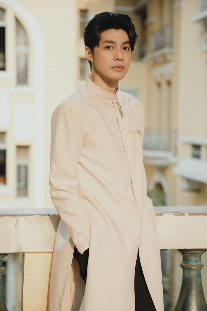 Không ngoa khi nhận định Noo Phước Thịnh là 'Ông hoàng nhạc Tết' với hàng loạt bản hit xuân được đầu tư chỉn chu, chuyên nghiệp. Ảnh: FBNV