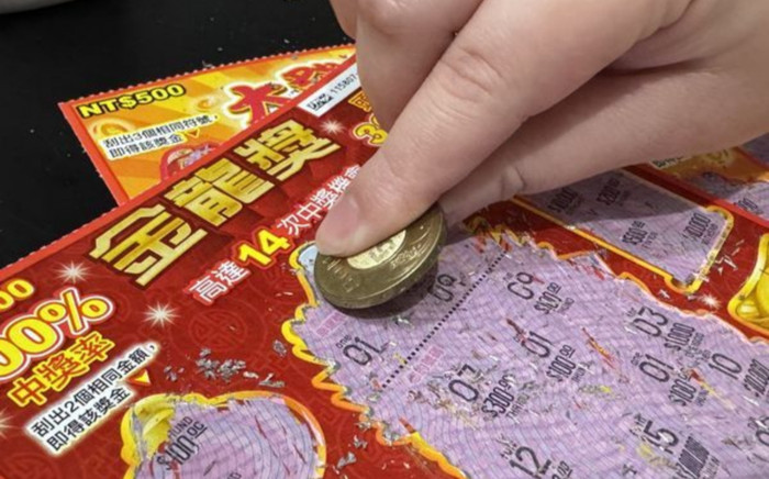 Người đàn ông tiếc đứt ruột vì 'tặng' vé số trúng giải 1,4 tỷ đồng cho người lạ Ảnh 2