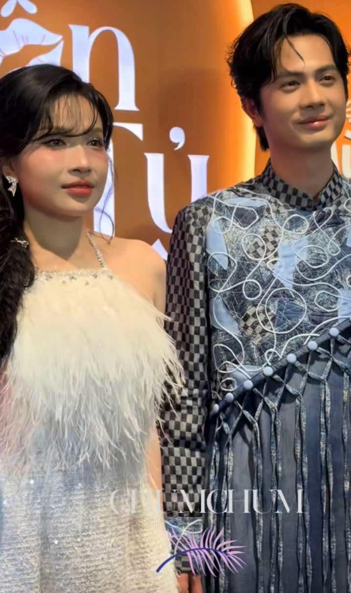 Khả Như diện váy yếm quyến rũ xuất hiện cạnh tình tin đồn, đẹp đôi thế nào mà dân tình đòi cưới gấp? Ảnh 3